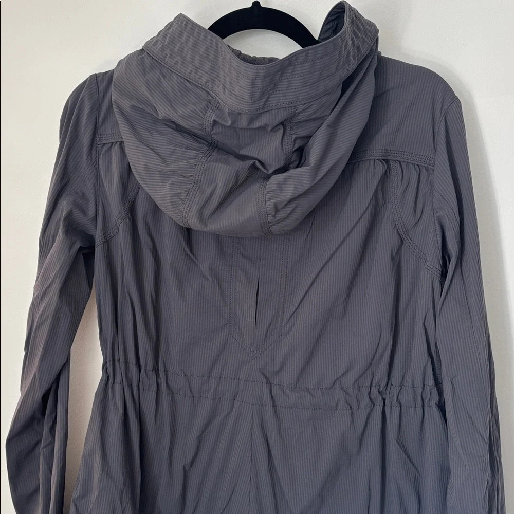 Lululemon Apres Practice Anorak size 4 - Picture 5 of 6